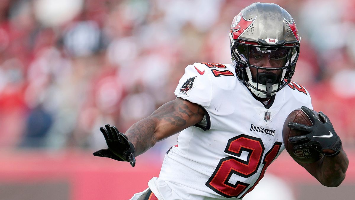 Ke&#039;Shawn Vaughn #21 of the Tampa Bay Buccaneers runs with the ball against the Philadelphia Eagles during the second quarter in the NFC Wild Card Playoff game at Raymond James Stadium on January 16, 2022 in Tampa, Florida.