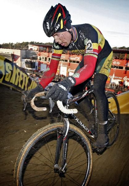 Belgian champion Sven Nys (Landbouwkrediet - Colnago) finished third.