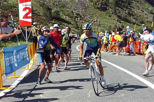 Alberto Contador (Astana) seemed to be the strongest of the favorites.