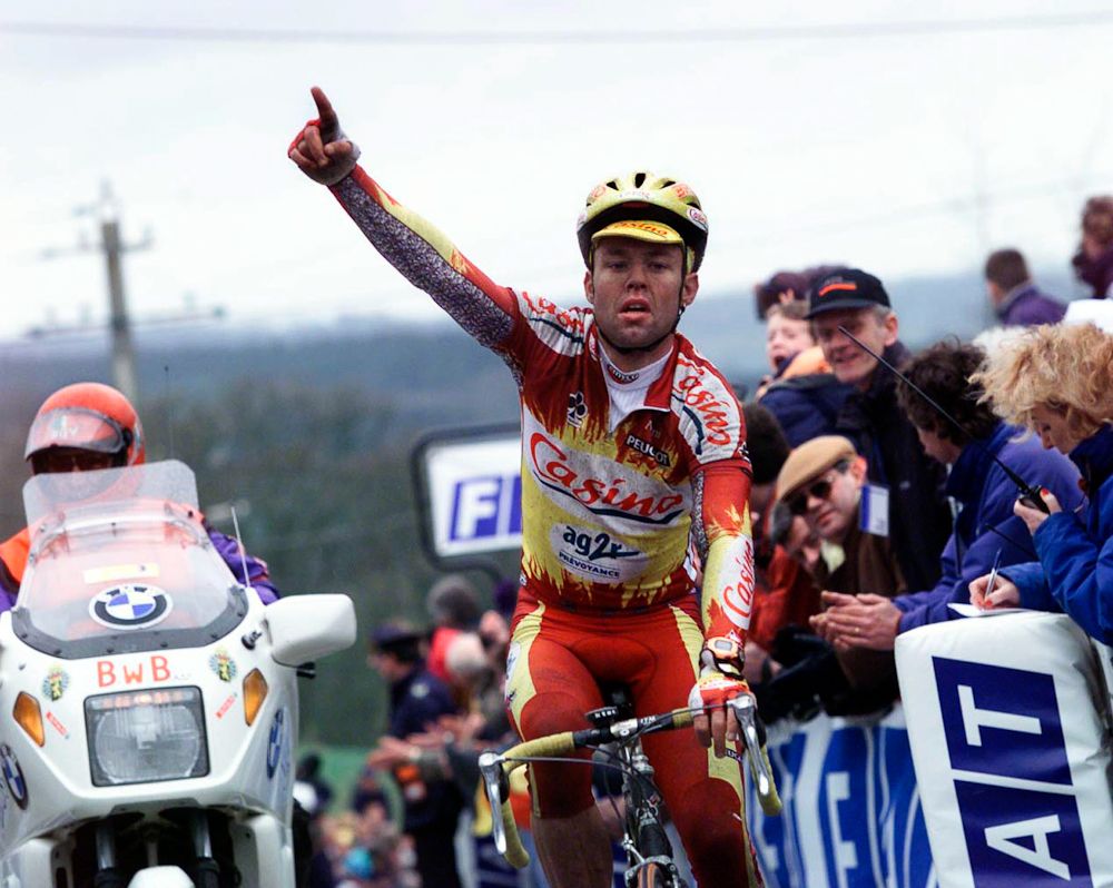 Bo Hamburger (Casino) wins the race in 1998.
