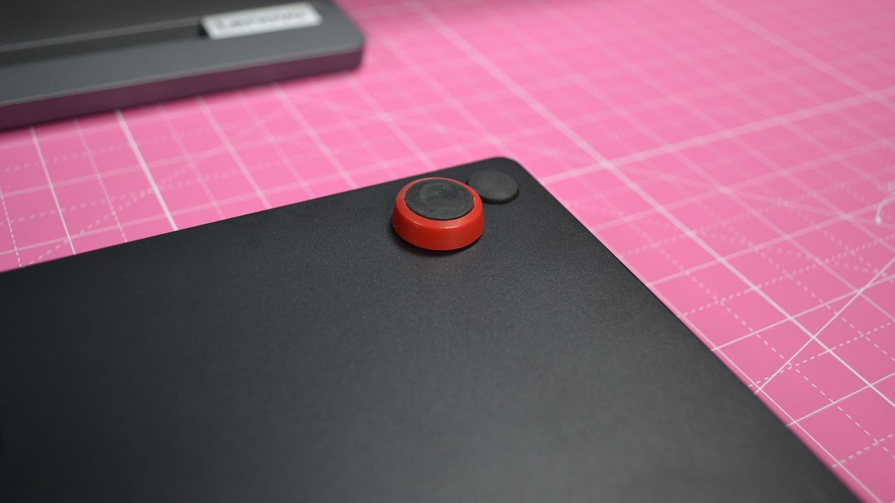 A Das Keyboard 6 Professional on a pink cutting mat