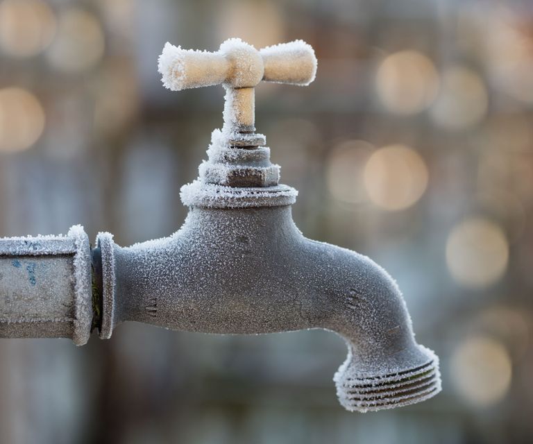 Should I cover my outside faucet? Expert advice Homes & Gardens