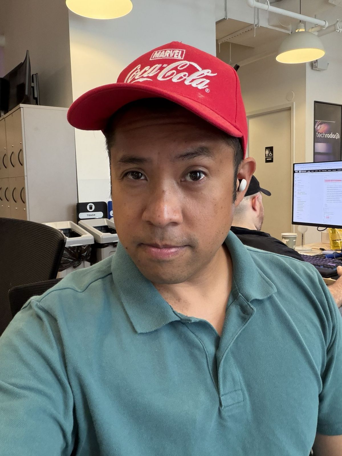 iOS 27 vs iOS 26 Photo Clean Up.