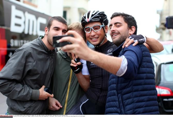 A quick pre-race selfie with the tifosi