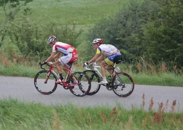 The two-man breakaway mopped up all the sprint and mountain points.