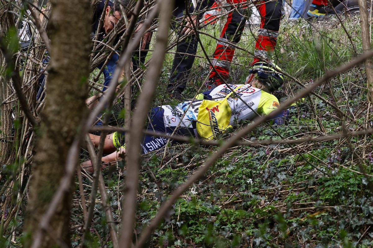 Milano - Torino 2022 - 103th Edition - Magenta - Rivoli 199 km - 16/03/2022 - Georg Zimmermann (GER - Intermarch&Atilde;&copy; - Wanty - Gobert Mat&Atilde;&copy;riaux) - Crash - Injury - photo Luca Bettini/SprintCyclingAgency&Acirc;&copy;2022