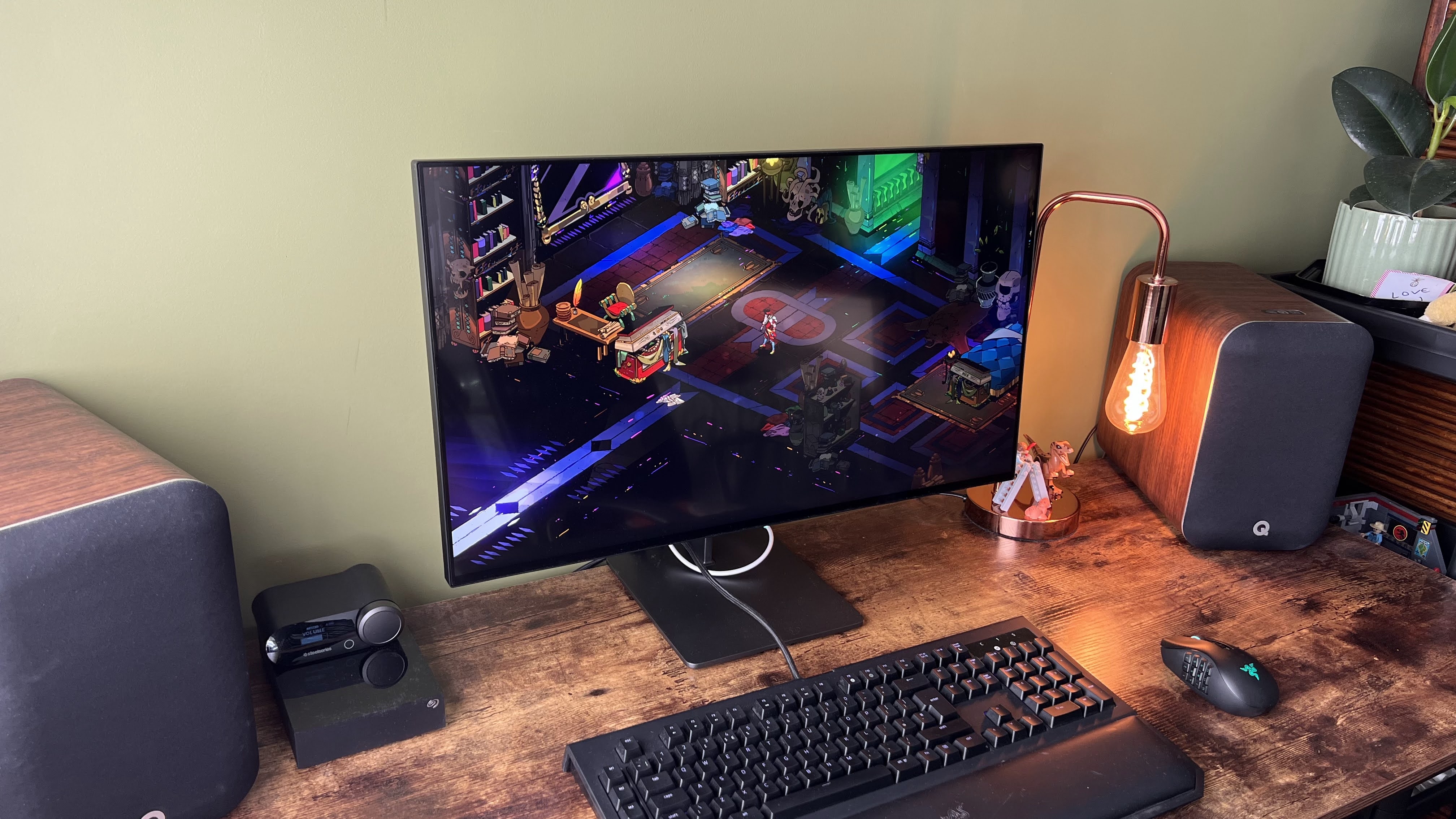 Dough Spectrum 4K 144Hz glossy monitor (ES07DC9) review: Glossy is ...