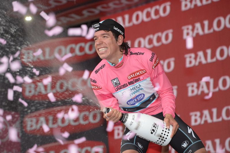 Rigoberto Uran became the first Colombian to wear the maglia rosa following his time trial win in 2014