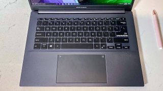Asus Vivobook Pro 14 keyboard and track pad