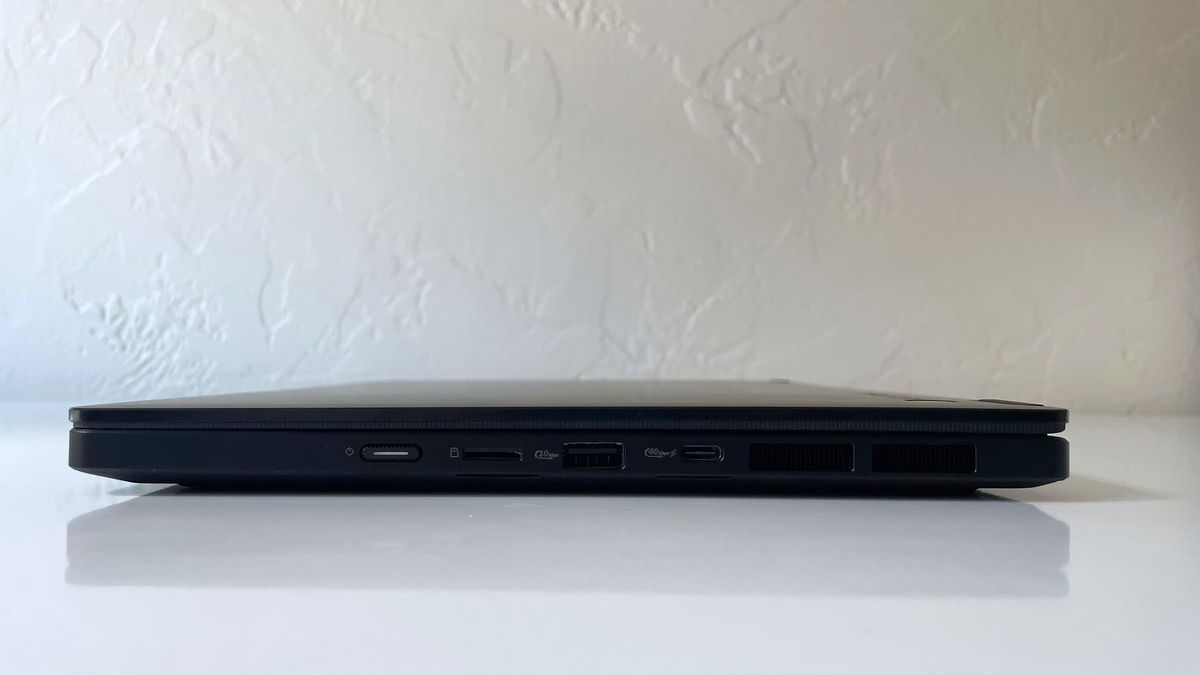 Close up of the ports on the right side of the Asus ProArt PX13