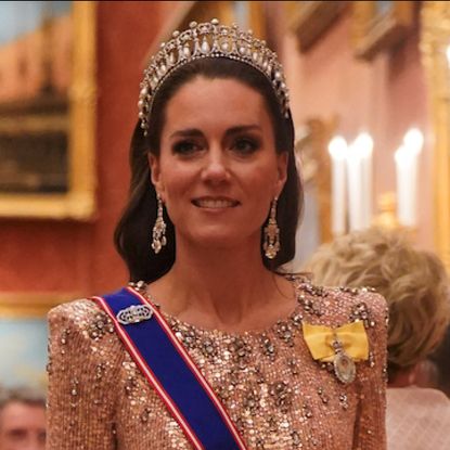 Kate Middleton wears a glittering Jenny Packham gown to a dinner at Buckingham Palace