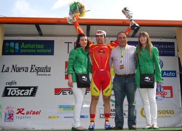 Joaquin Sobrino leads the regional rider classification.