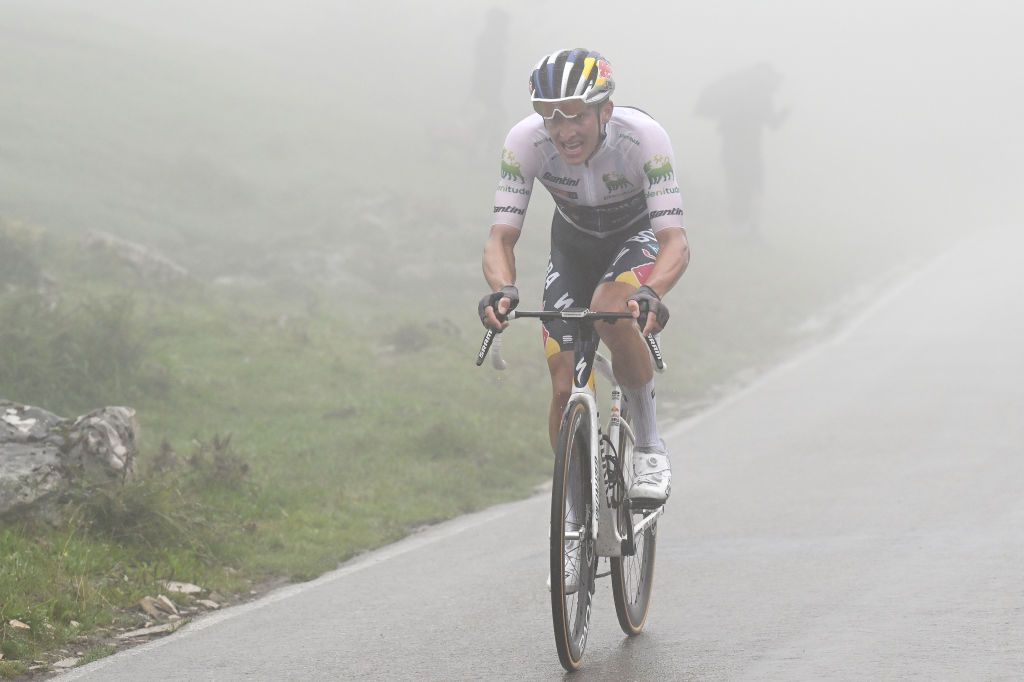 LAGOS DE COVADONGA SPAIN SEPTEMBER 03 Florian Lipowitz of Germany and Team Red Bull Bora hansgrohe White Best Young Rider Jersey competes during the La Vuelta 79th Tour of Spain 2024 Stage 16 a 1815km stage Luanco to Lagos de Covadonga 1069m UCIWT on September 03 2024 in Lagos de Covadonga Spain Photo by Tim de WaeleGetty Images