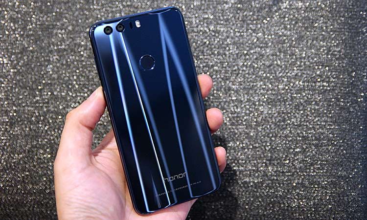 The Best Cheap Galaxy S8 Alternative Is Now 122 Off Tom S Guide
