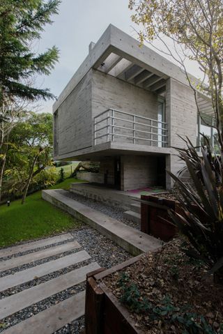 Estudio Galera Concrete pavilion in Buenos Aires