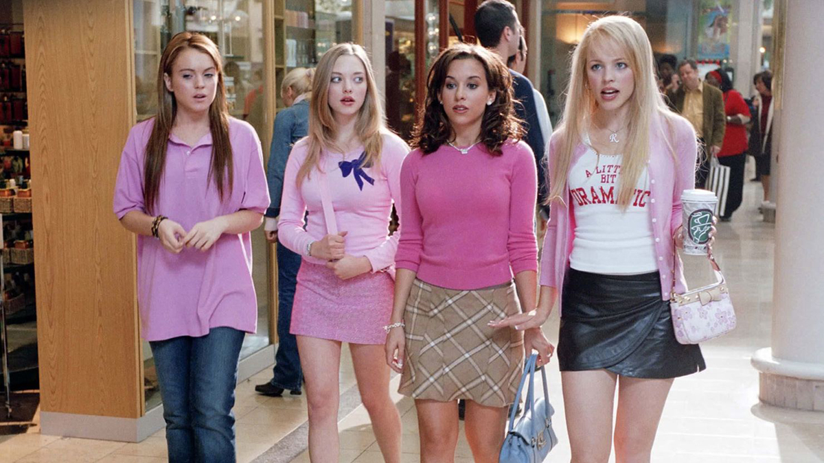 Lindsay Lohan and the cast of Mean Girls