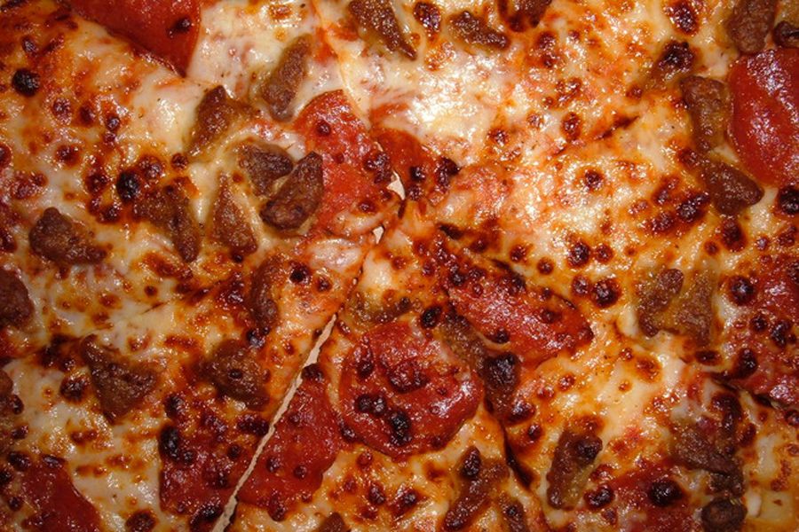 Meat Lover&#039;s pizza hut pizza, eyetracking technology