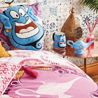 aladdin magic lamp shaped blue tea pot and aladdin printed bedding set