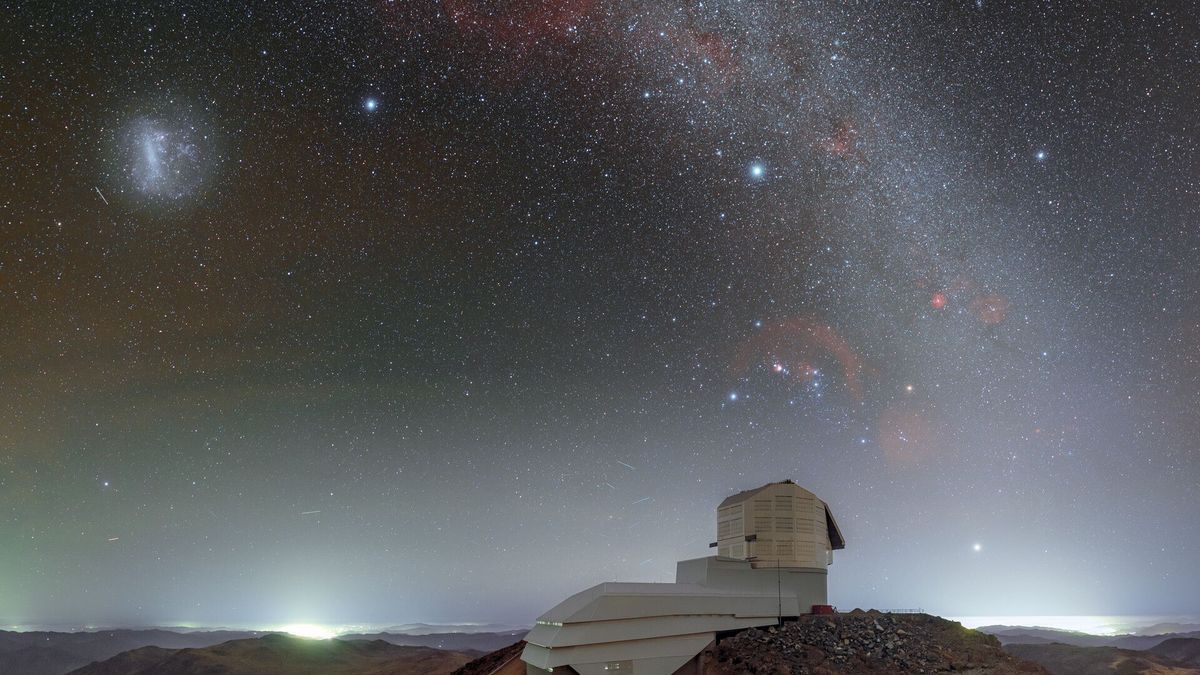 Milky Way dazzles over Vera Rubin Observatory | Space photo of the day for Oct. 24, 2025