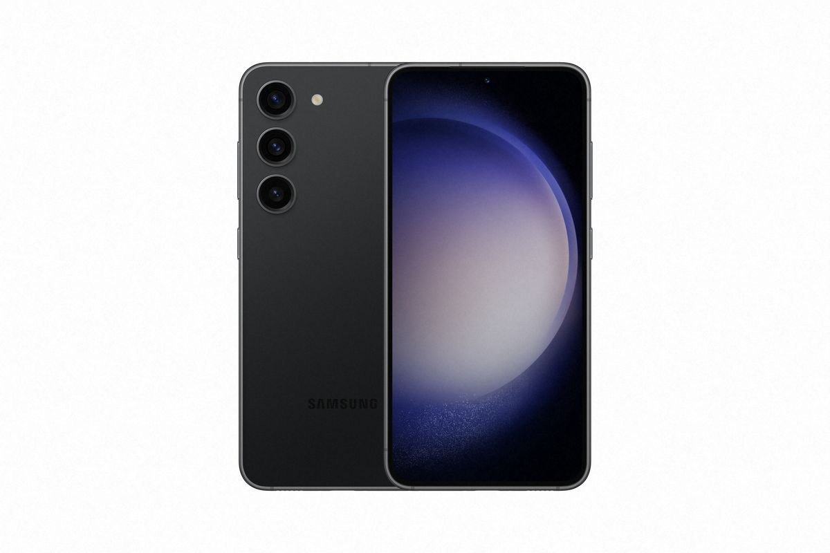 Official images of the Galaxy S23 in Phantom Black, from the front and back