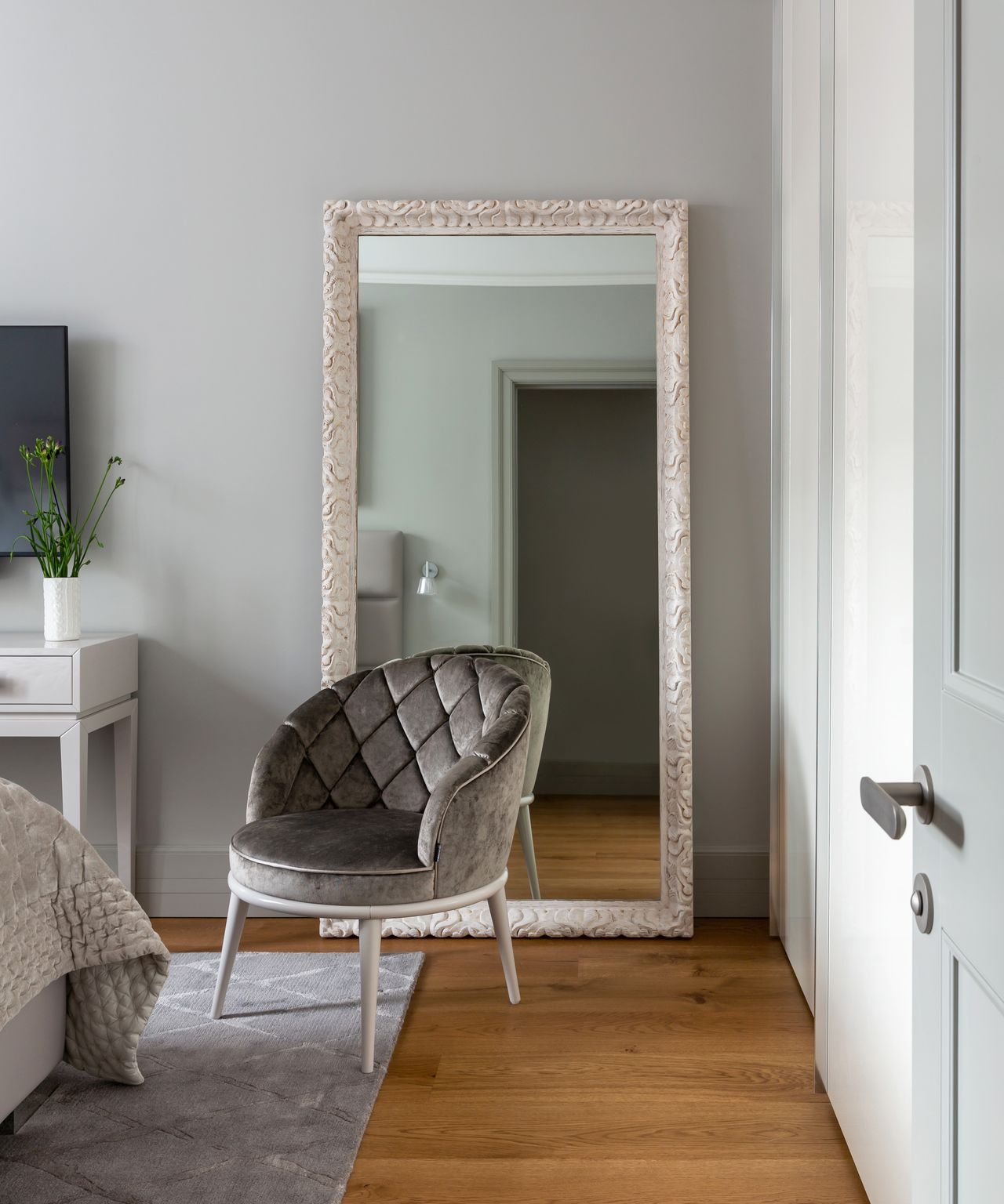 South Kensington apartment after renovation