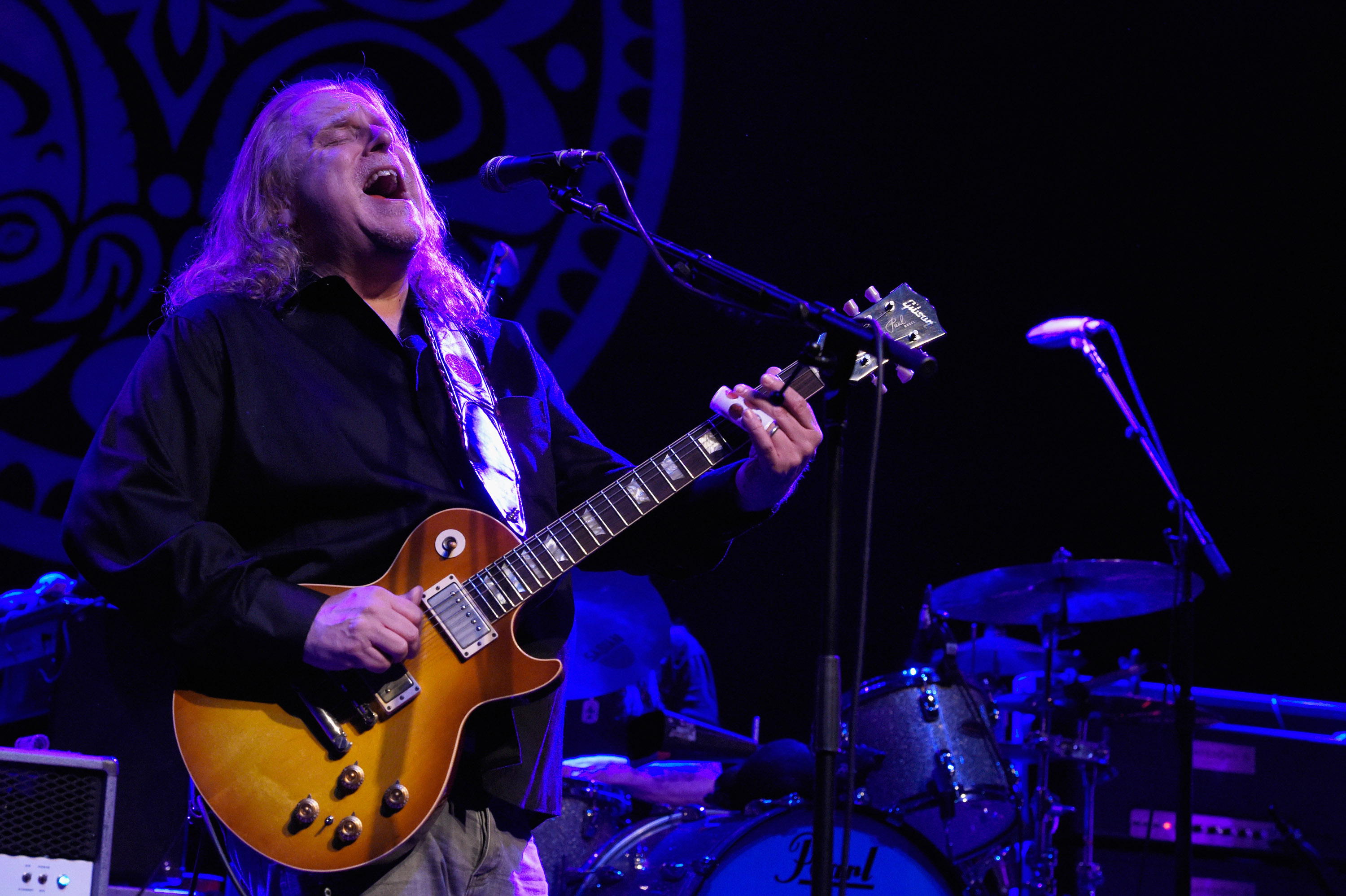 Gov’t Mule’s Warren Haynes performing live onstage in 2015