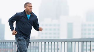Workout to lose belly fat: Image shows man running