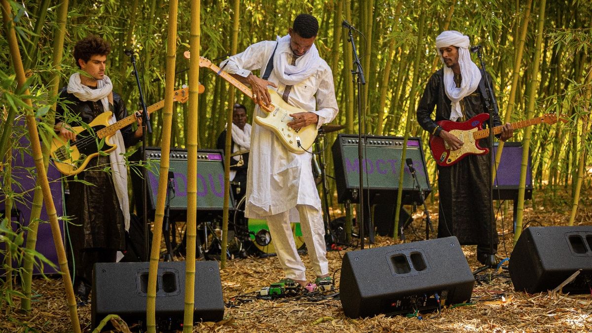 Latest Fender Sessions Video Features Tuareg Guitar Virtuoso Mdou 