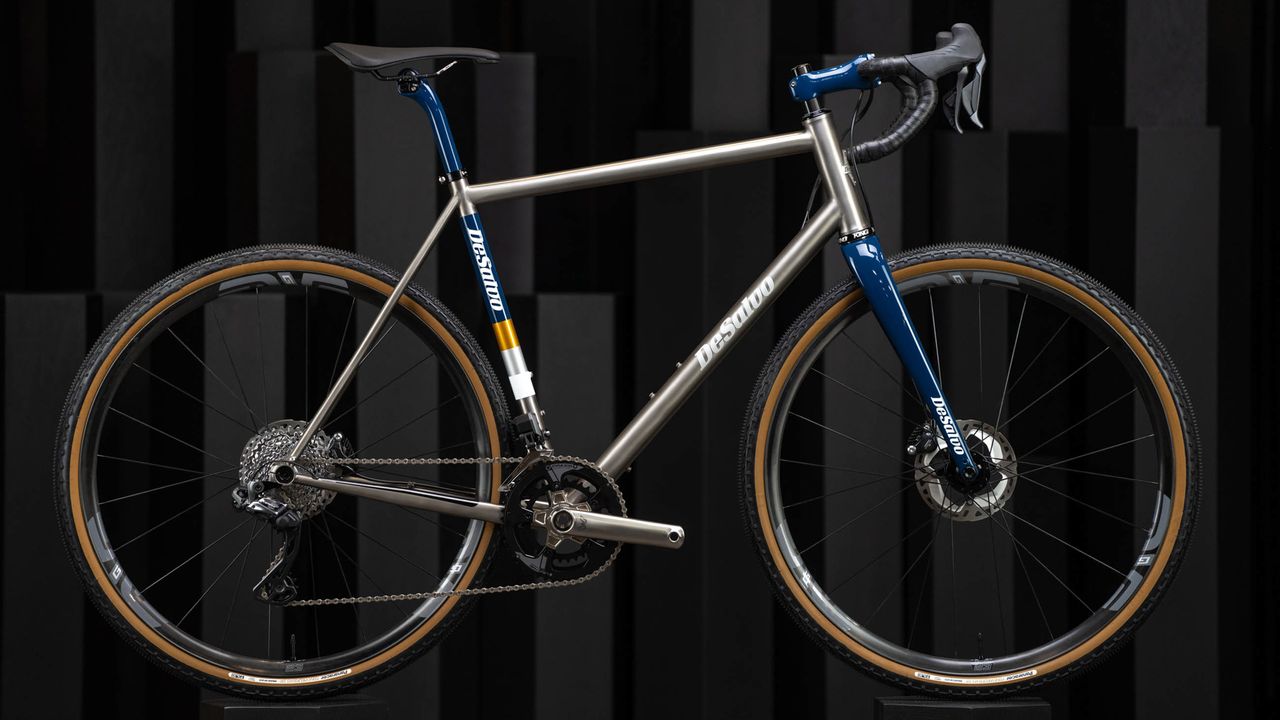 Enve Builders Roundup 2022 - Desalvo Titanium Gravel Bike