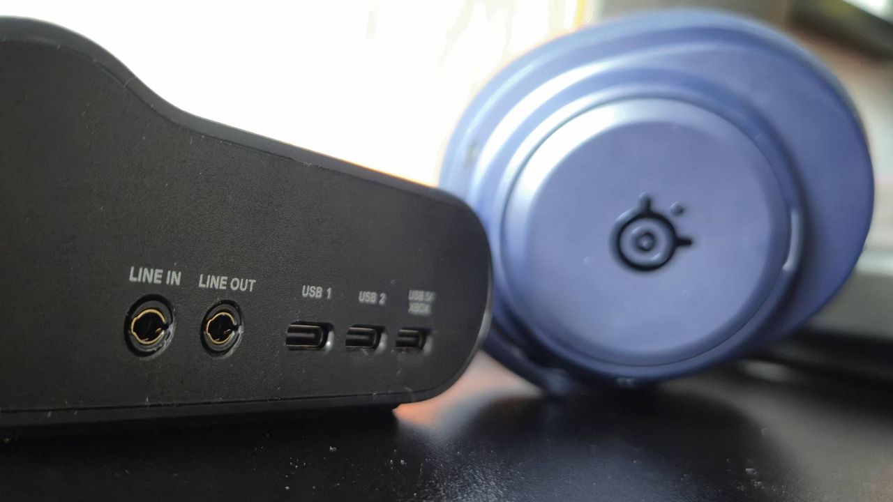 Close up of the back of the SteelSeries Arctis Nova Pro Omni headset Game Hub.