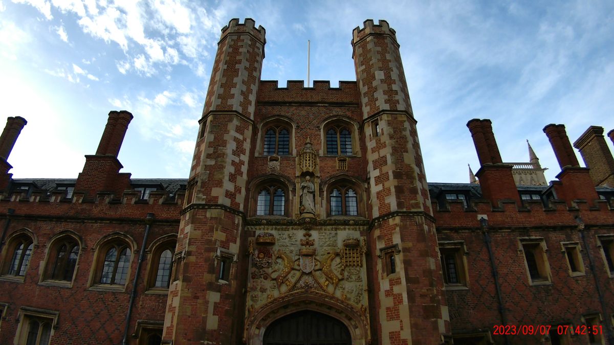 Photo of a Cambridge University building taken with the SJCAM SJ20 action camera