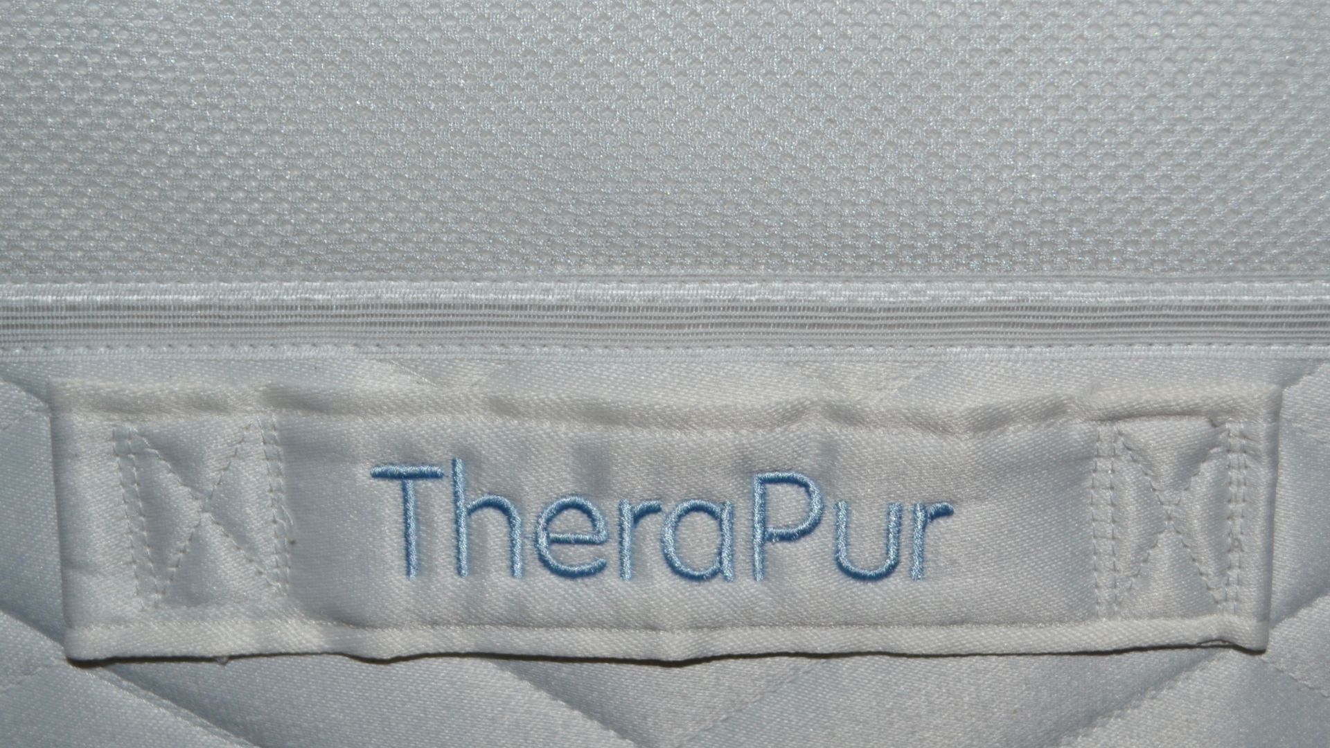 Dreams TheraPur ActiGelÒ Glacier 4800 Combination Mattress being tested