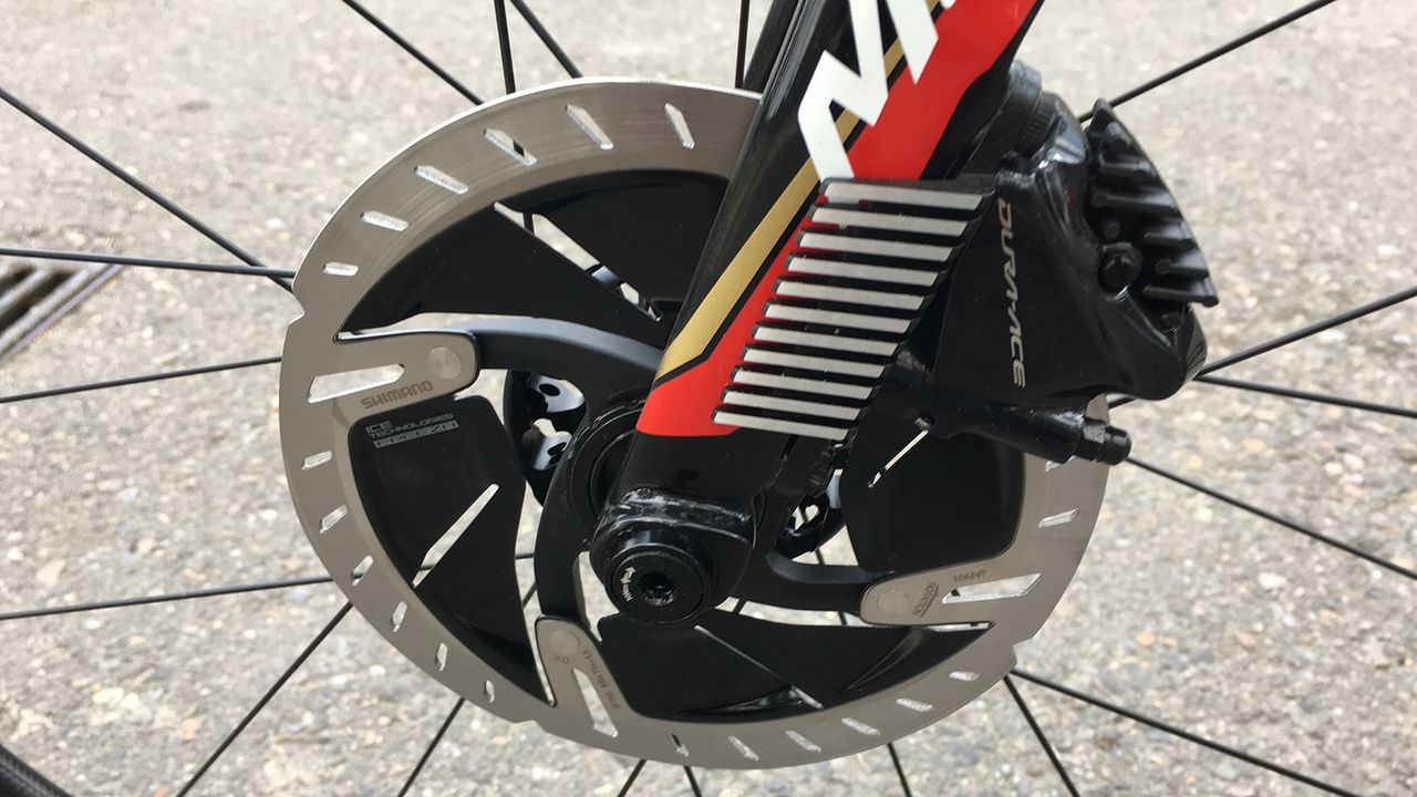 The overriding trend for disc brakes in the WorldTour peloton is 160mm rotors at the front and 140mm at the rear