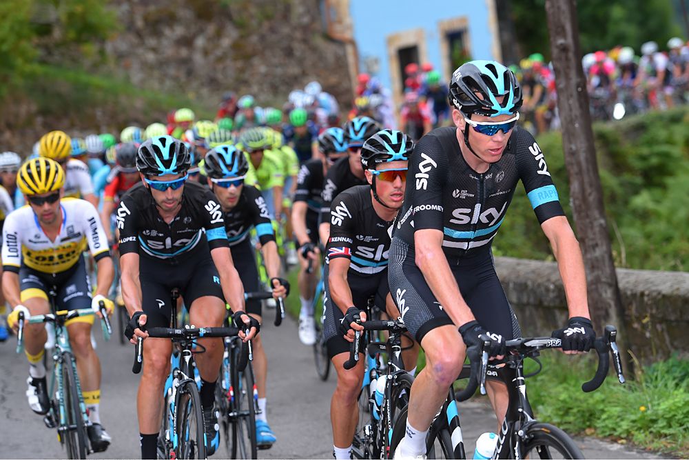 Chris Froome (Sky) back in the peloton