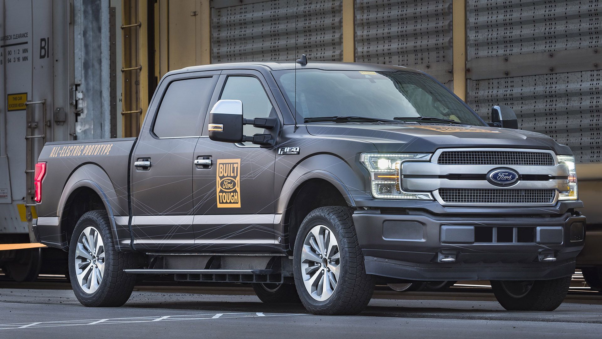 Watch the Ford F150 Lightning electric pickup release here T3