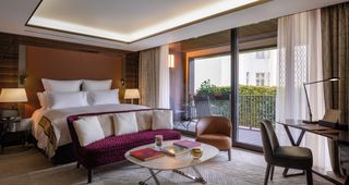 Bulgari Hotel luxury suite