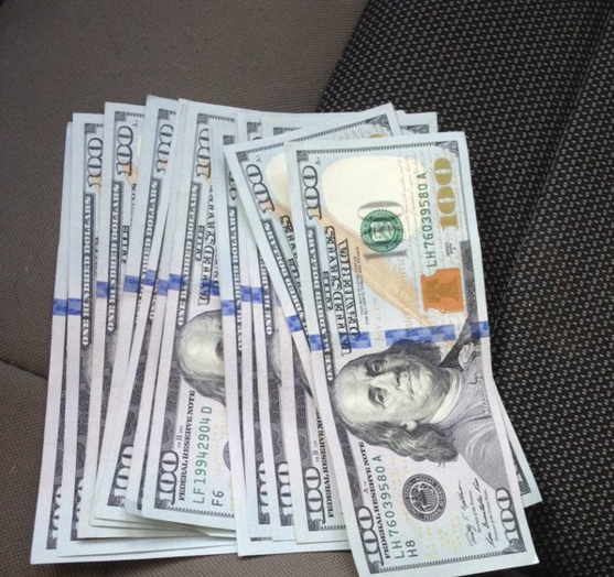 100 dollar bills