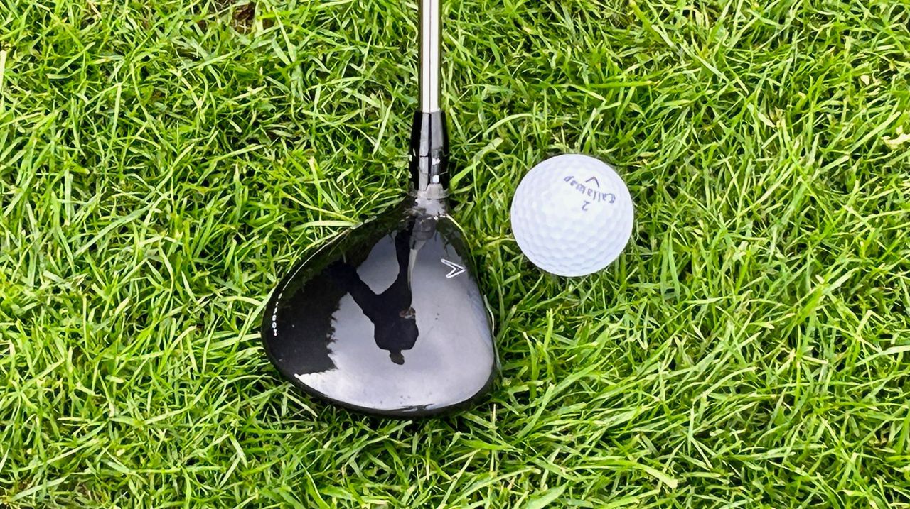 Callaway Big Bertha 2023 Fairway Wood at address behind the golf ball