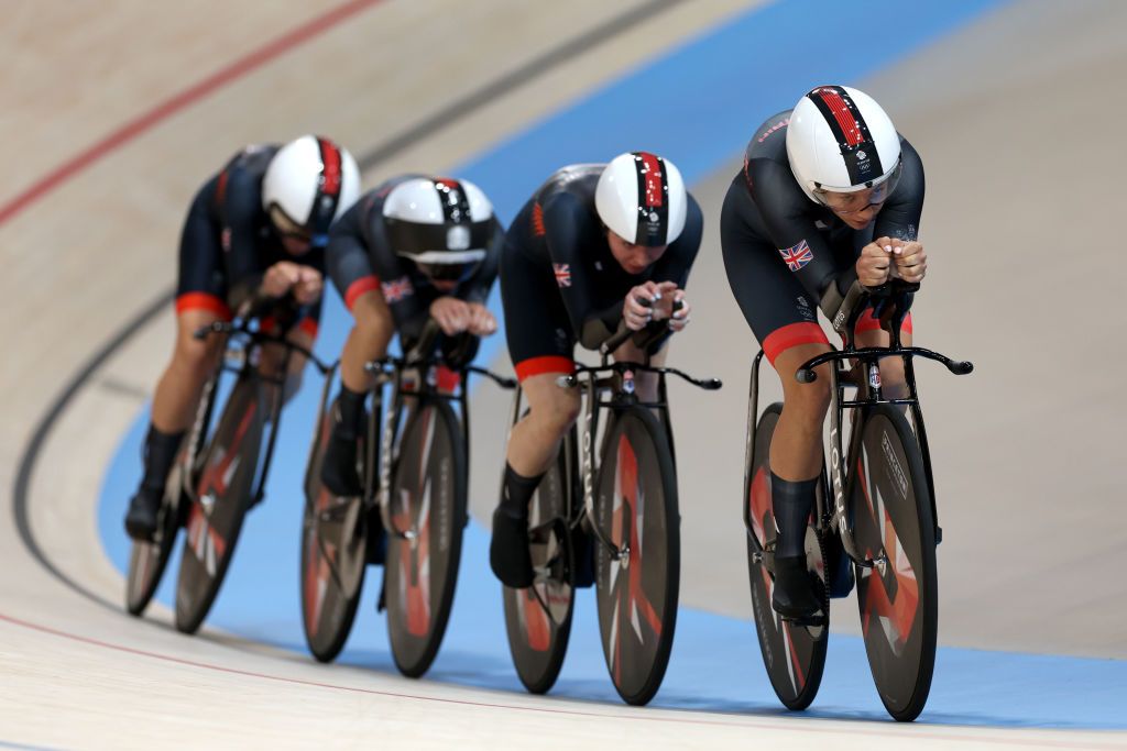 PARIS FRANCE AUGUST 07 Josie Knight of Team Great Britain leads during the Womens Team Pursuit Finals on day twelve of the Olympic Games Paris 2024 at SaintQuentinenYvelines Velodrome on August 07 2024 in Paris France Photo by Alex BroadwayGetty Images