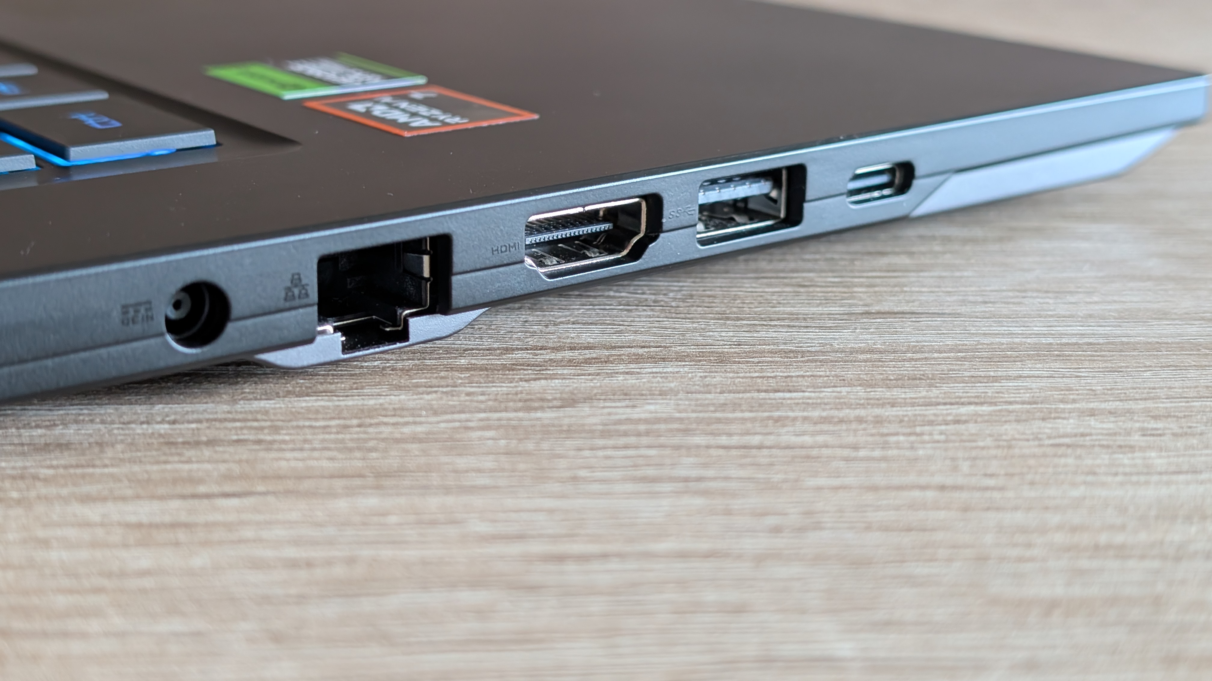Gigabyte Aero X16