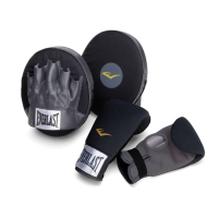 7. Everlast Boxing Fitness Kit: View at Everlast