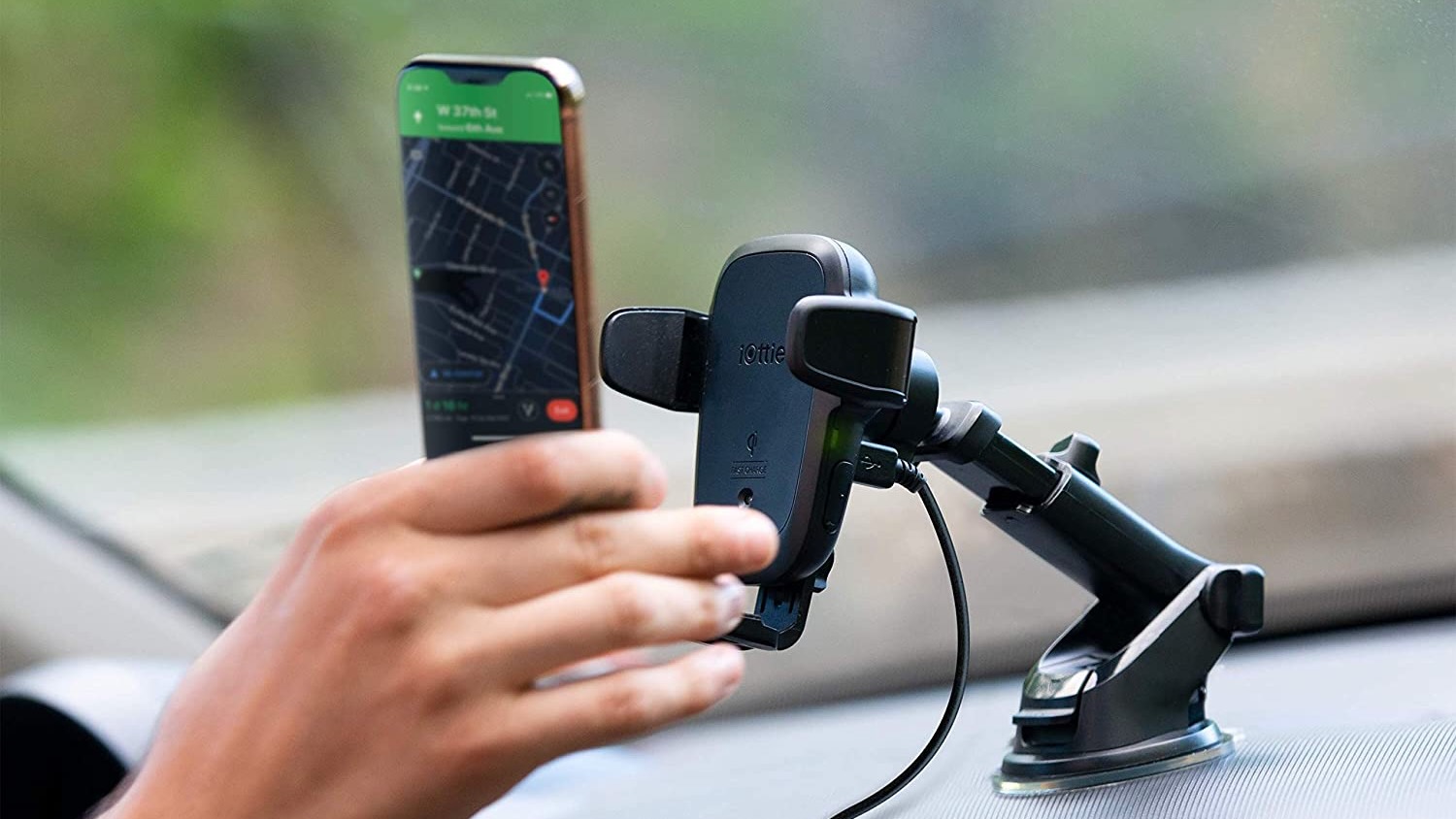 Best wireless car chargers and mounts 2024