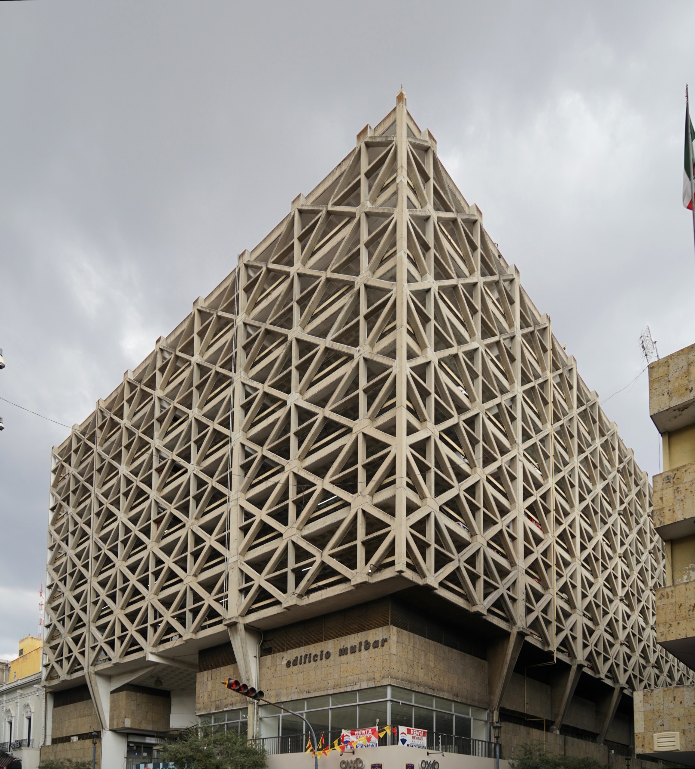 Guadalajara modernism by Alejandro Zohn Rosenthal'
