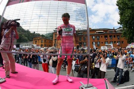 Race leader Danilo Di Luca signs in for stage eight.