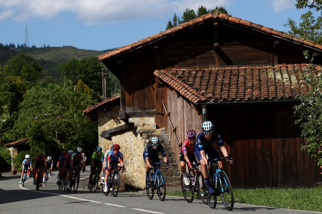DURANGO SPAIN MAY 17 LR Sheyla Gutierrez Ruiz of Spain and Movistar Team Ashleigh Moolman Pasio of South Africa and Team SD Worx and Aude Biannic of France and Movistar Team leads in the chase group during the 21st Durango Durango Emakumeen Saria 2022 a 113km one day race from Durango to to Durango DurangoDurango22 on May 17 2022 in Durango Spain Photo by Gonzalo Arroyo MorenoGetty Images