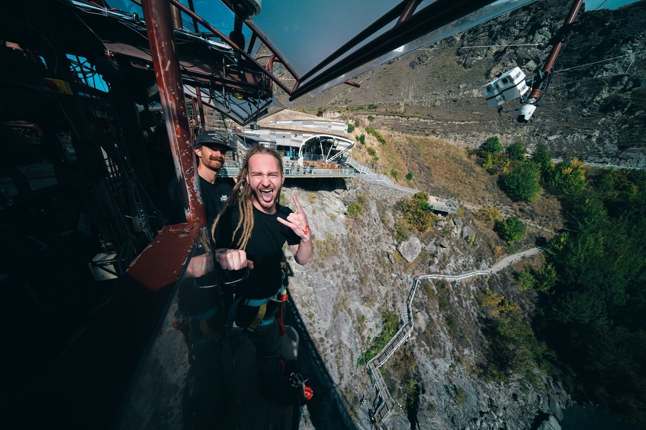 Alien Weaponry go bungee jumping in New Zealand 2025