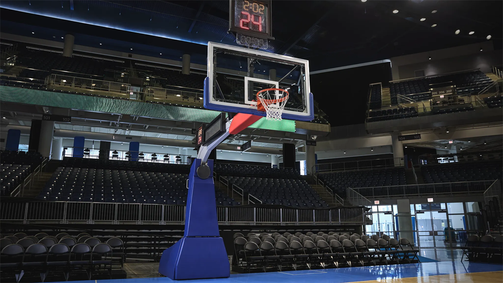 Pairing the Shure DCA901 microphone with Shure Action Isolator software helps me produce the authentic, immersive sounds of baseball and basketball.