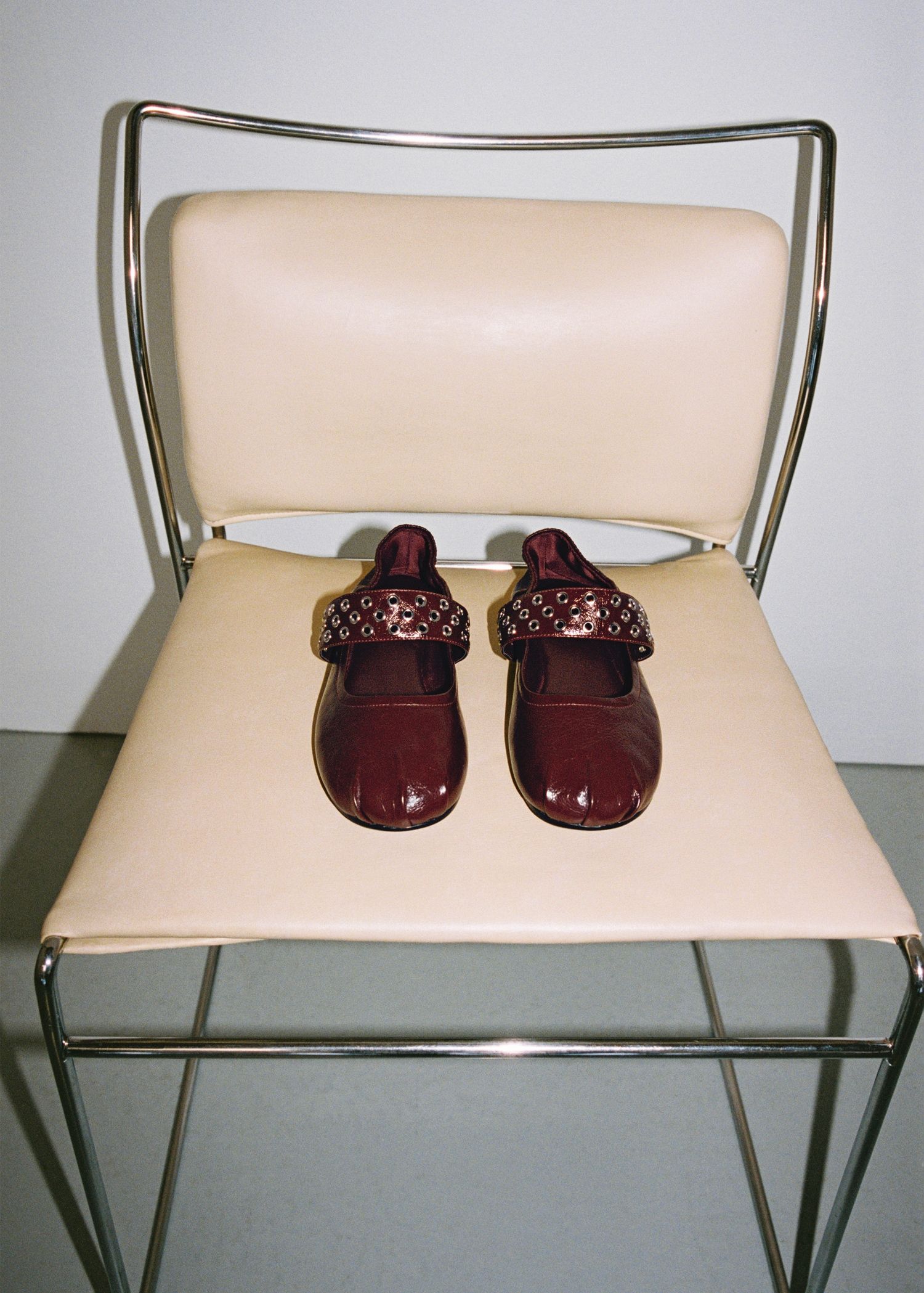 Leather Ballet Flats With Eyelets - Women | Mango United Kingdom