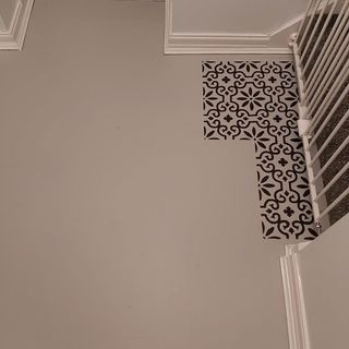 hallway floor designing with stencil