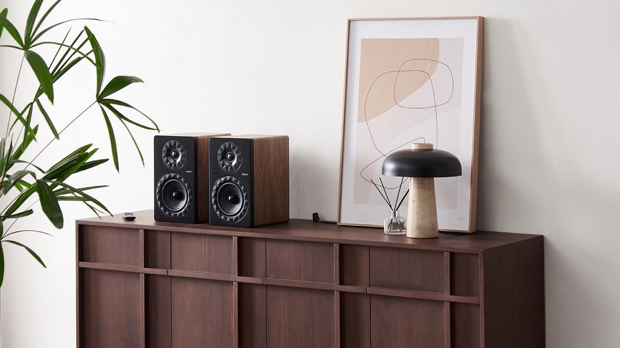 I like the compact style of French hi-fi maestro Elipson's new affordable speakers — and I like the giant range of connections even more